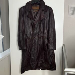 Vintage Peters Sz 44 Reddish Brown Distressed Leather Double Breasted Trench